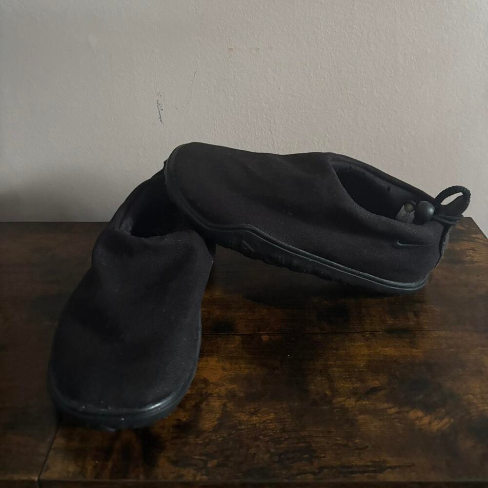 Nike acg moc slip on black size 5.5 mens